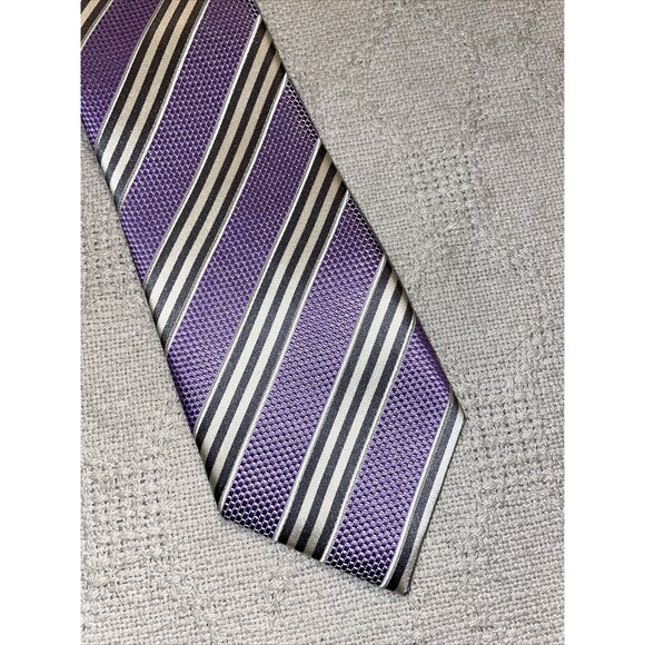 Donald Trump Men’s Dress Tie Size 58” 3.75” Purple Striped Repp Business Formal - Picture 1 of 12